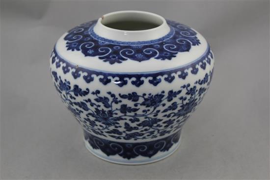 A Chinese blue and white Ming style baluster vase, late 19th/early 20th century, 16cm, some damage